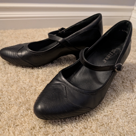 Black Women's Shoes - Picture 3 of 8